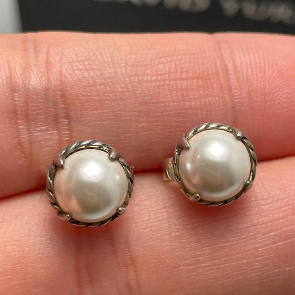 Authentic David Yurman Pearl Chatelaine Earrings in Silver